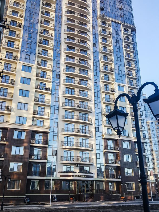 Аркадия Студия С Балконом Частичный Вид Моря Первая Линия От Моря Odesa Exterior photo