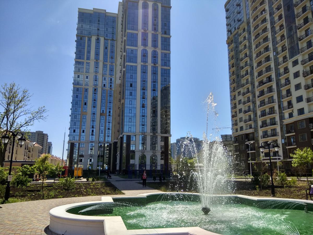 Аркадия Студия С Балконом Частичный Вид Моря Первая Линия От Моря Odesa Exterior photo